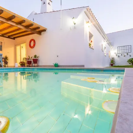 Holiday home Cubo's Casa De Rebollo *